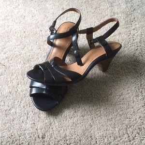 Black clarks sandals